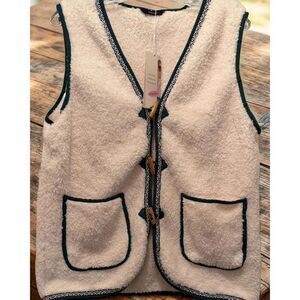 NWT Dokotoo Women's Trendy Sherpa Jacket/Vest Sleeveless Cream/white Size S